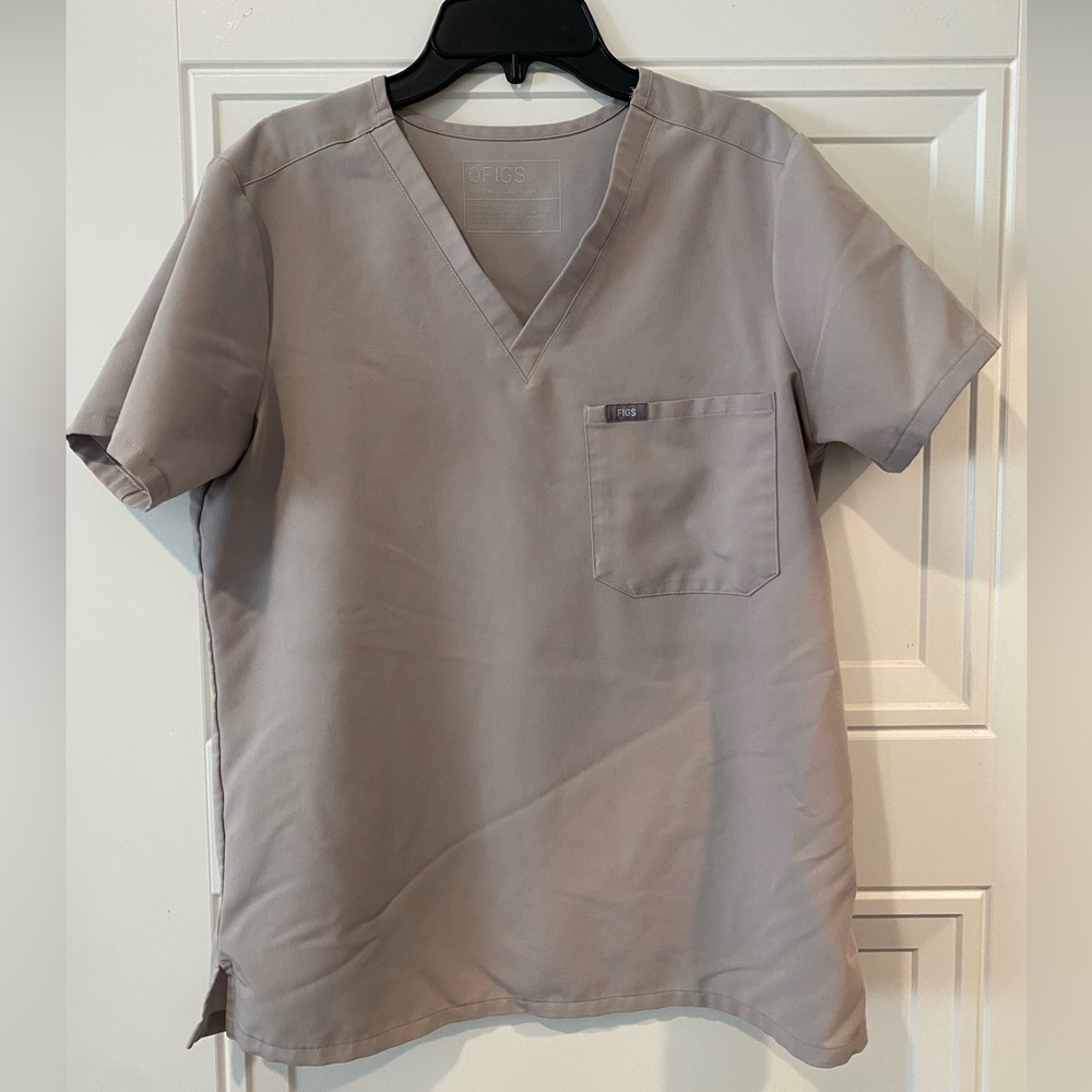 Women’s FIGS Slate Gray Small Catarina one pocket scrub top